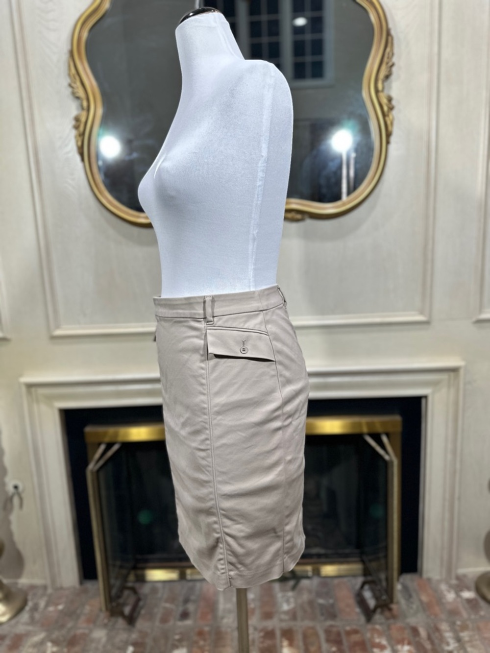 White House Black Market Skirt Size 6 Tan‎ Quiet Luxury Minimalist - Picture 2 of 9